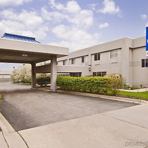 Americas Best Value Inn Waukegan